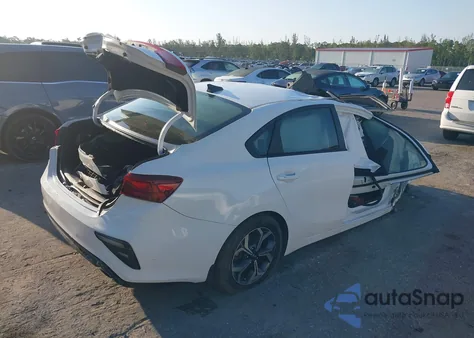 2020 Kia Forte Lxs z USA, uszkodzony, nr VIN 3KPF24AD2LE243432